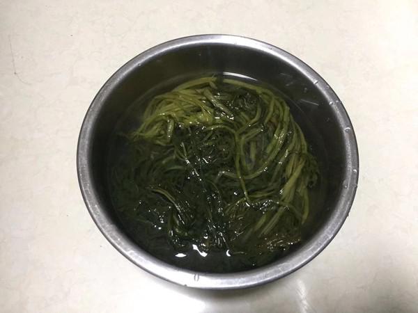 雪菜肉丁手搟面的做法-咸鮮味煮菜譜-易網(wǎng)健康養(yǎng)生網(wǎng) 雪菜肉丁手搟面的做法-咸鮮味煮菜譜