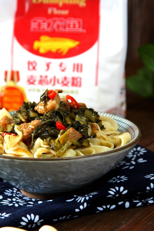 雪菜肉丁手搟面的做法-咸鮮味煮菜譜-易網(wǎng)健康養(yǎng)生網(wǎng) 雪菜肉丁手搟面的做法-咸鮮味煮菜譜