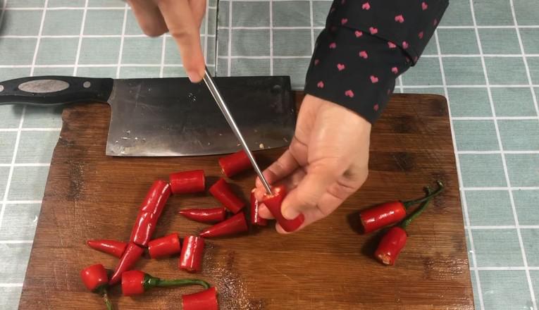 #年味食足#鞭炮牛肉金針菇的做法-香辣味蒸菜譜-易網<a href=http://www.xllyou.com/ target=_blank class=infotextkey>健康養生</a>網 #年味食足#鞭炮牛肉金針菇的做法-香辣味蒸菜譜