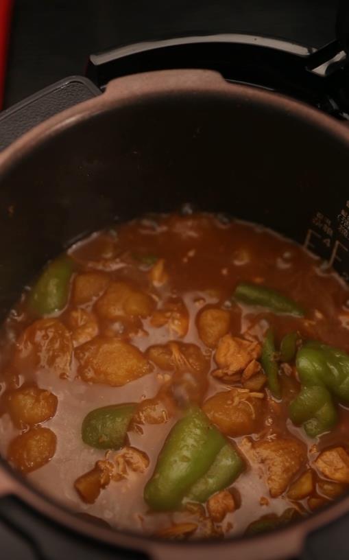 紅燒雞塊的做法-咸鮮味燉菜譜-易網健康養生網 紅燒雞塊的做法-咸鮮味燉菜譜