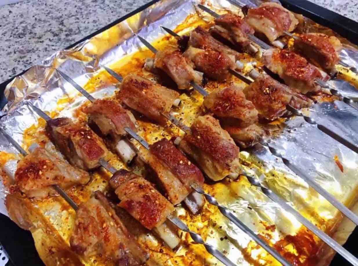 烤羊排的做法-香辣味烤菜譜-易網健康養生網 烤羊排的做法-香辣味烤菜譜