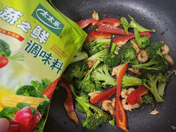 蝦仁炒西蘭花的做法-家常味炒菜譜-易網(wǎng)健康養(yǎng)生網(wǎng) 蝦仁炒西蘭花的做法-家常味炒菜譜