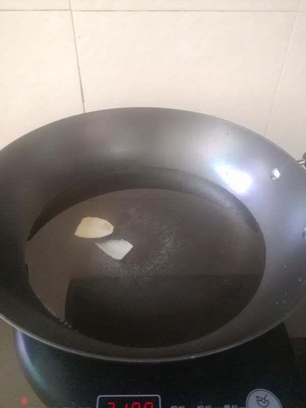 簡簡單單也不失美味~~臘肉炒西芹的做法-家常味炒菜譜-易網健康養生網 簡簡單單也不失美味~~臘肉炒西芹的做法-家常味炒菜譜