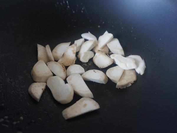 花菜木耳炒肉片的做法-家常味炒菜譜