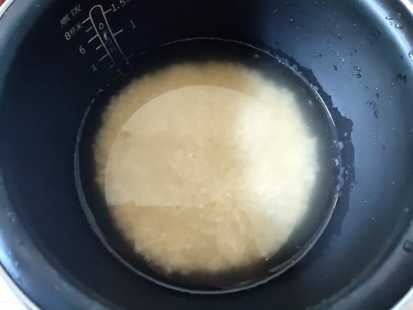 電飯煲臘肉燜飯的做法-其它口味煮菜譜