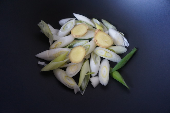 不用煎烤炸也可以做出美味的鯧魚的做法-家常味燒菜譜