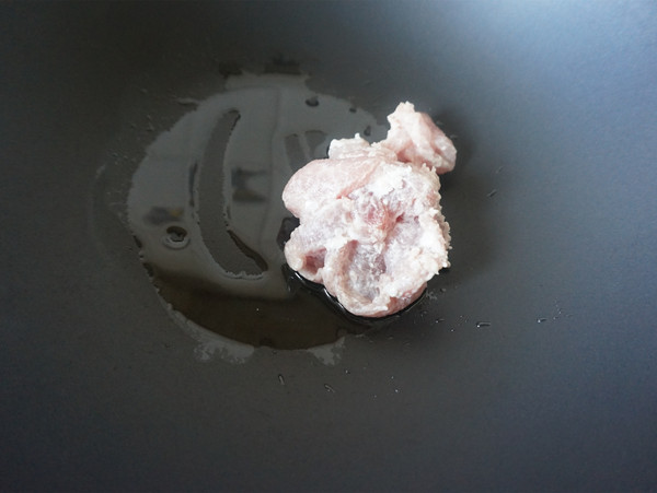 花菜木耳炒肉片的做法-家常味炒菜譜