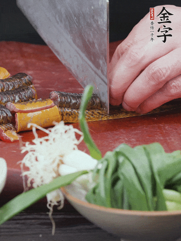 火腿黃鱔春筍煲的做法-咸鮮味煲菜譜