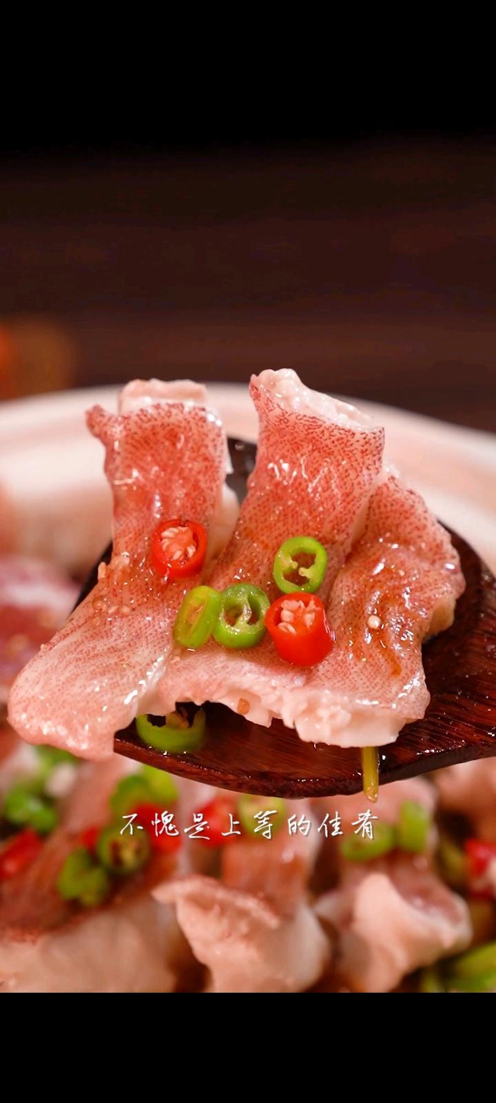 鮮嫩多汁東星斑，一上桌就拿捏住的做法-咸鮮味煲菜譜