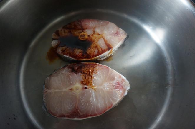 濃油赤醬紅燒魚的做法-家常味燒菜譜