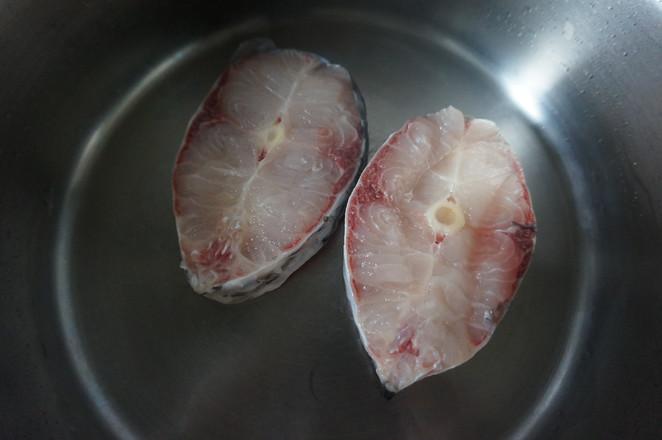 濃油赤醬紅燒魚的做法-家常味燒菜譜