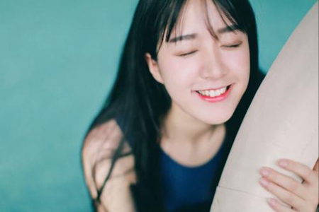 睡前護膚要怎么美白祛斑,女生洗臉、涂精華一步都不能少-易網健康<a href=http://www.xllyou.com/jkys/ target=_blank class=infotextkey>養生</a>網 睡前護膚要怎么美白祛斑,女生洗臉、涂精華一步都不能少