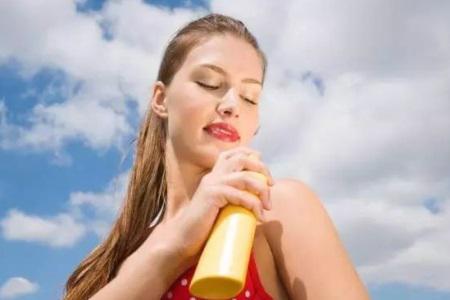 除了面部護理,女性更需要注重身體護理,能提升氣質-易網健康養生網 除了面部護理,女性更需要注重身體護理,能提升氣質