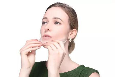 女性皮膚粗糙、干燥怎么辦，四個小方法養出緊致肌膚