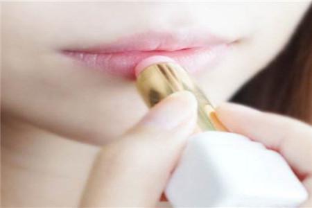 平日生活注意細(xì)節(jié)，讓你肌膚好過(guò)化妝