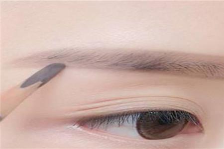 平日生活注意細(xì)節(jié)，讓你肌膚好過(guò)化妝