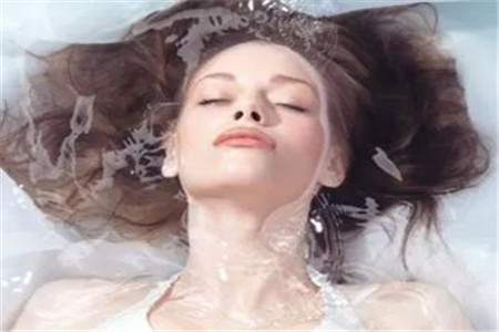 每天堅持十分鐘做好護膚步驟,保持好肌膚水潤狀態(tài)-易網(wǎng)健康養(yǎng)生網(wǎng) 每天堅持十分鐘做好護膚步驟,保持好肌膚水潤狀態(tài)