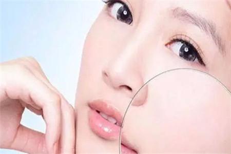 每天堅持十分鐘做好護膚步驟,保持好肌膚水潤狀態(tài)-易網(wǎng)健康<a href=http://www.xllyou.com/jkys/ target=_blank class=infotextkey>養(yǎng)生</a>網(wǎng) 每天堅持十分鐘做好護膚步驟,保持好肌膚水潤狀態(tài)