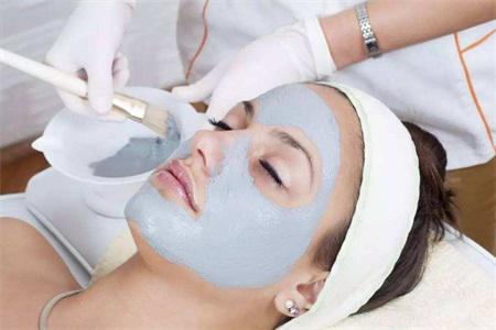 美白淡斑中藥配方面膜,安全無副作用護膚推崇-易網<a href=http://www.xllyou.com/ target=_blank class=infotextkey>健康養生</a>網 美白淡斑中藥配方面膜,安全無副作用護膚推崇