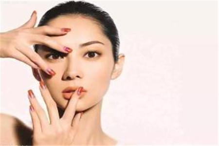 做全身光子美白危害效果見不到,夏季鎖骨美白讓你做性感女神-易網(wǎng)健康養(yǎng)生網(wǎng) 做全身光子美白危害效果見不到,夏季鎖骨美白讓你做性感女神