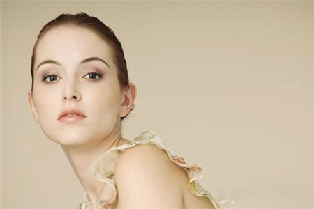 肌膚長痘頻發,三大要點兩大步驟讓祛痘方法更簡單-易網健康<a href=http://www.xllyou.com/jkys/ target=_blank class=infotextkey>養生</a>網 肌膚長痘頻發,三大要點兩大步驟讓祛痘方法更簡單