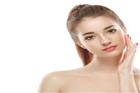 夏季抗痘美白指南,十大注意事項遠離長痘痘煩惱-易網(wǎng)健康養(yǎng)生網(wǎng) 夏季抗痘美白指南,十大注意事項遠離長痘痘煩惱