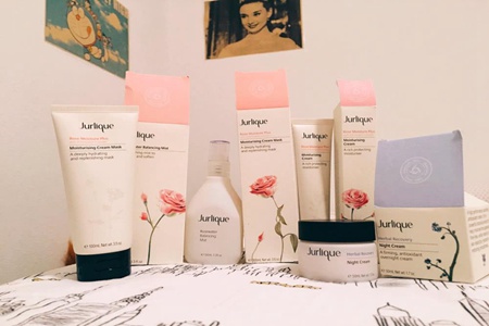 茱莉蔻品牌護膚品效果如何,玫瑰水值得入手-易網健康養生網 茱莉蔻品牌護膚品效果如何,玫瑰水值得入手