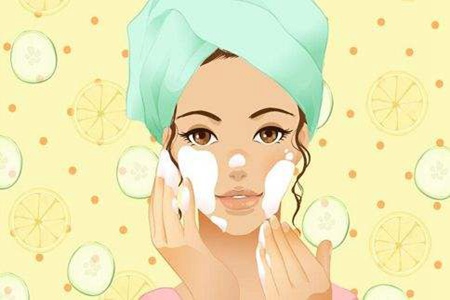 女性美白肌膚的祛斑小妙招,減少黑色素沉淀的4個(gè)方法-易網(wǎng)健康<a href=http://www.xllyou.com/jkys/ target=_blank class=infotextkey>養(yǎng)生</a>網(wǎng) 女性美白肌膚的祛斑小妙招,減少黑色素沉淀的4個(gè)方法