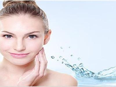 抬頭紋顯老把你顏值拉低，五個(gè)有效改善抬頭紋的方法