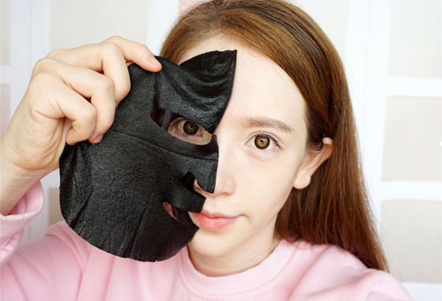 涂抹式面膜和片狀面膜哪個好 二者的優缺點了解一下-易網<a href=http://www.xllyou.com/ target=_blank class=infotextkey>健康養生</a>網 涂抹式面膜和片狀面膜哪個好 二者的優缺點了解一下