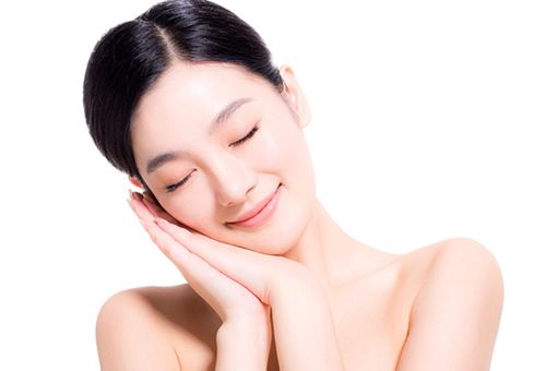 毛孔粗大如何徹底改善?教你7招解決毛孔問題-易網健康<a href=http://www.xllyou.com/jkys/ target=_blank class=infotextkey>養生</a>網 毛孔粗大如何徹底改善?教你7招解決毛孔問題