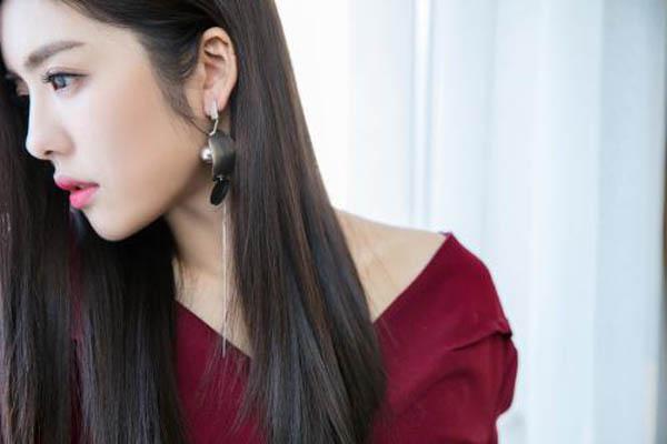 為什么一到冬天臉就紅?有何解決方法?-易網<a href=http://www.xllyou.com/ target=_blank class=infotextkey>健康養生</a>網 為什么一到冬天臉就紅?有何解決方法?