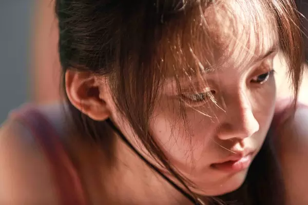 為什么一到冬天臉就紅?有何解決方法?-易網健康<a href=http://www.xllyou.com/jkys/ target=_blank class=infotextkey>養生</a>網 為什么一到冬天臉就紅?有何解決方法?