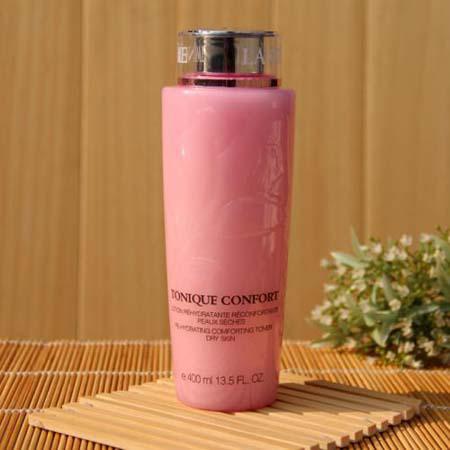 蘭蔻粉水適合油皮嗎 蘭蔻粉水適合什么膚質(zhì)?-易網(wǎng)<a href=http://www.xllyou.com/ target=_blank class=infotextkey>健康養(yǎng)生</a>網(wǎng) 蘭蔻粉水適合油皮嗎 蘭蔻粉水適合什么膚質(zhì)?