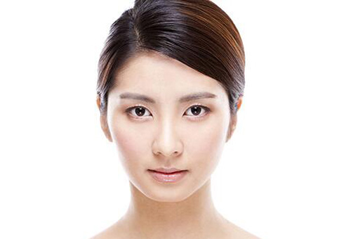 護膚品的使用順序是什么?現在知道還不算晚-易網健康養生網 護膚品的使用順序是什么?現在知道還不算晚