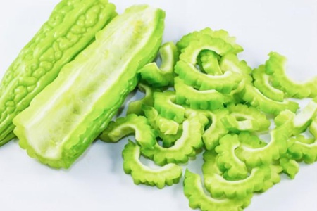 怎么能去掉臉上的斑呢,六大方法消滅你的黑斑點-易網<a href=http://www.xllyou.com/ target=_blank class=infotextkey>健康養生</a>網 怎么能去掉臉上的斑呢,六大方法消滅你的黑斑點