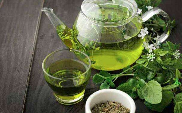 喝綠茶有什么好處,美容護膚!-易網(wǎng)健康養(yǎng)生網(wǎng) 喝綠茶有什么好處,美容護膚!