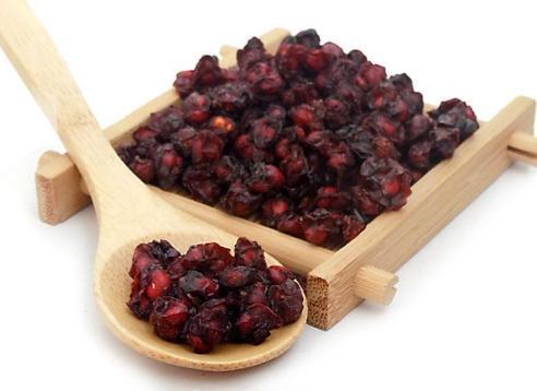 五味子怎么吃?分享五種吃法-易網(wǎng)<a href=http://www.xllyou.com/ target=_blank class=infotextkey>健康養(yǎng)生</a>網(wǎng) 五味子怎么吃?分享五種吃法