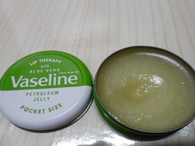 凡士林的作用和用途，美容保濕女性冬天必備