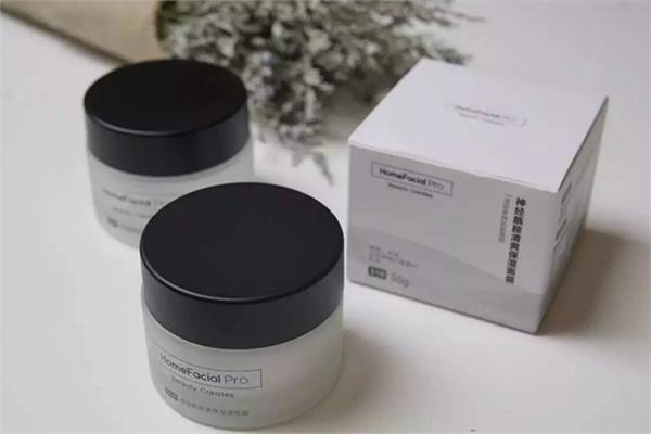 藥妝面膜的危害有哪些?可以天天使用嗎?-易網健康<a href=http://www.xllyou.com/jkys/ target=_blank class=infotextkey>養生</a>網 藥妝面膜的危害有哪些?可以天天使用嗎?