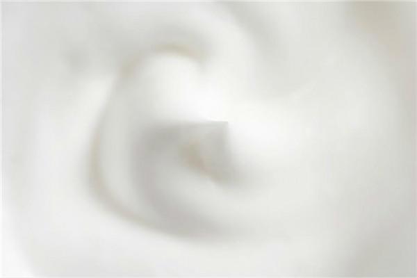 洗面奶洗完臉很緊繃怎么辦?有哪些注意事項?