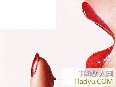 冬季女性潤唇膏使用秘籍 塑造完美唇部