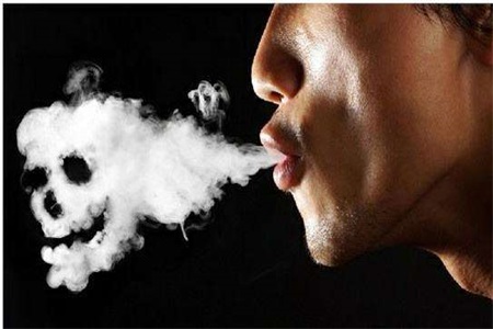 嘴唇干裂脫皮怎么辦？女性保養嘴唇只需做到這四點