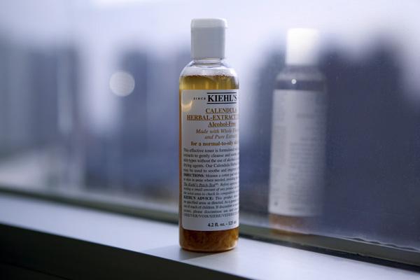 化妝水可以帶上飛機嗎?坐飛機哪些東西不能用?