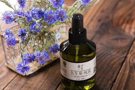 去除面部痤瘡的四個(gè)偏方,肌膚長痘的護(hù)理方法-易網(wǎng)健康<a href=http://www.xllyou.com/jkys/ target=_blank class=infotextkey>養(yǎng)生</a>網(wǎng) 去除面部痤瘡的四個(gè)偏方,肌膚長痘的護(hù)理方法