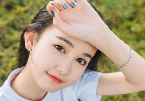 改善皮膚暗黃的6種方法 讓你快速變白變美!-易網健康<a href=http://www.xllyou.com/jkys/ target=_blank class=infotextkey>養生</a>網 改善皮膚暗黃的6種方法 讓你快速變白變美!