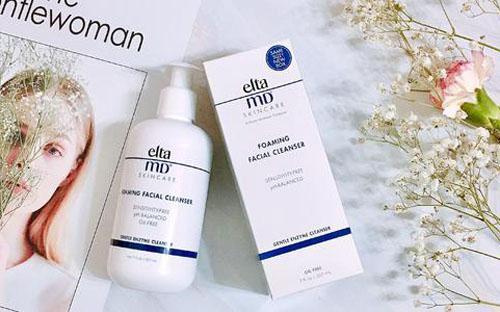 玻尿酸洗面奶和氨基酸洗面奶有什么區別-易網健康<a href=http://www.xllyou.com/jkys/ target=_blank class=infotextkey>養生</a>網 玻尿酸洗面奶和氨基酸洗面奶有什么區別