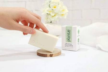 雞皮膚治療多少錢,最省錢最好的雞皮治療方法-易網(wǎng)<a href=http://www.xllyou.com/ target=_blank class=infotextkey>健康養(yǎng)生</a>網(wǎng) 雞皮膚治療多少錢,最省錢最好的雞皮治療方法