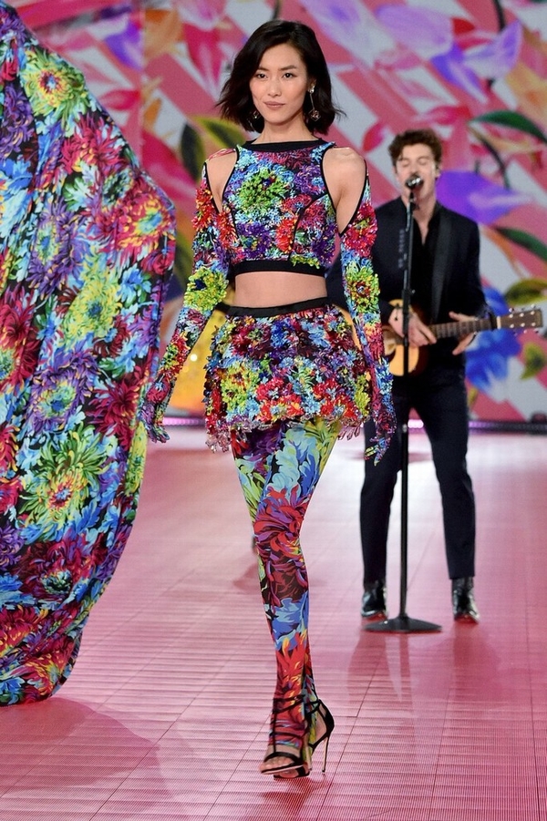 維密天使視覺盛宴 又仙又欲又酷的美好肉體是怎樣煉成的？