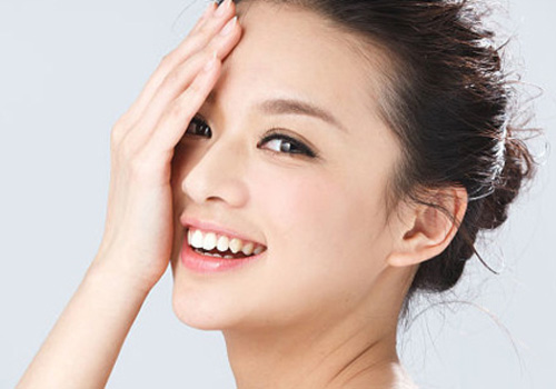 眼角皺紋多該怎么去除？試試這4個去皺方法